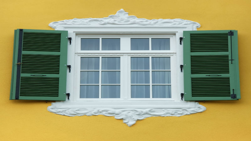 Top Benefits of Installing Shutters in Bradenton, FL at Home
