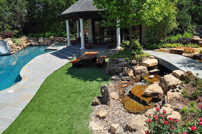 Convincing Reasons to Hire a Professional Landscaper for Your Lawn Care