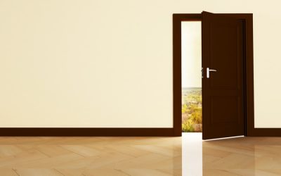 Renovation Ideas Using Wooden Doors And Windows For A Warm And Inviting Living Space