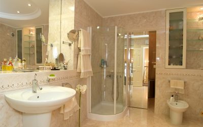 Achieve a Modern Look Using Custom Glass Shower Doors in Schaumburg, IL Homes